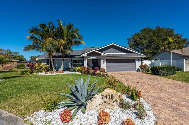 7410 2nd Ave NW, Bradenton, FL 34209