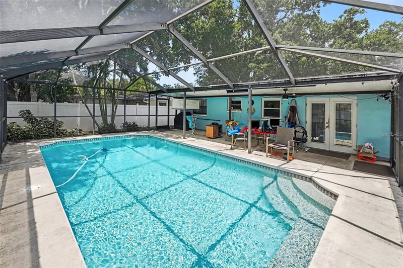 5854 93rd Ave N, Pinellas Park, FL 33782