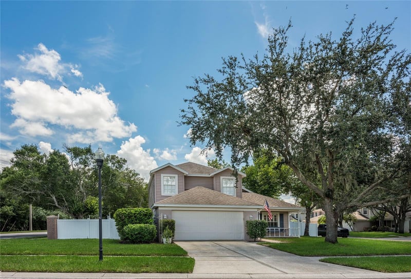 9609 Fredericksburg Rd, Tampa, FL 33635
