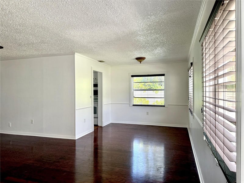 350 79th Ave N #102, St Petersburg, FL 33702