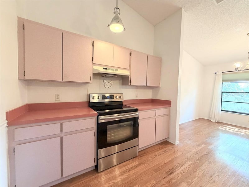 8012 Lansing Dr, New Port Richey, FL 34654