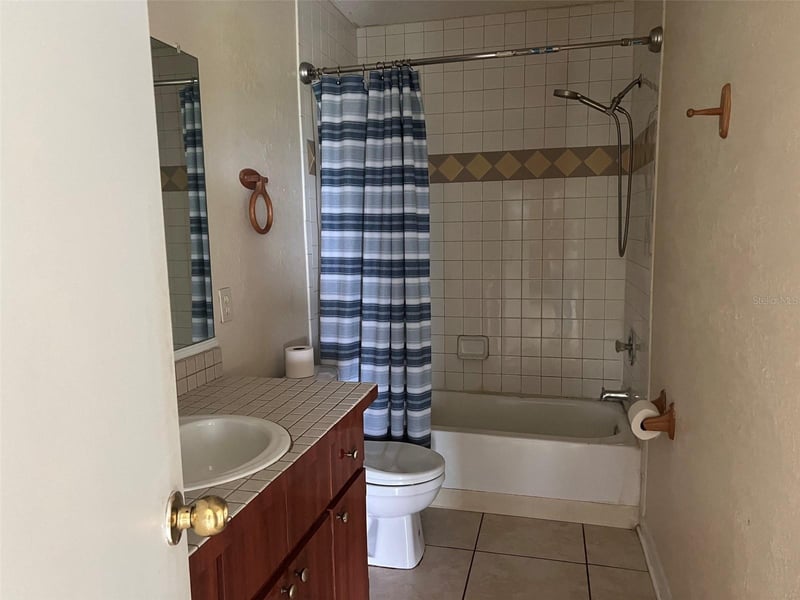 455 Alt 19 S #202, Palm Harbor, FL 34683