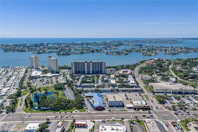 1170 Rue Des Chateaux #1A, South Pasadena, FL 33707