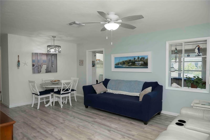 6061 Coral Way, Bradenton, FL 34207