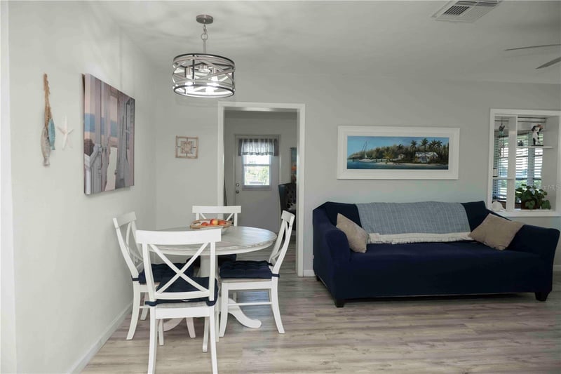 6061 Coral Way, Bradenton, FL 34207