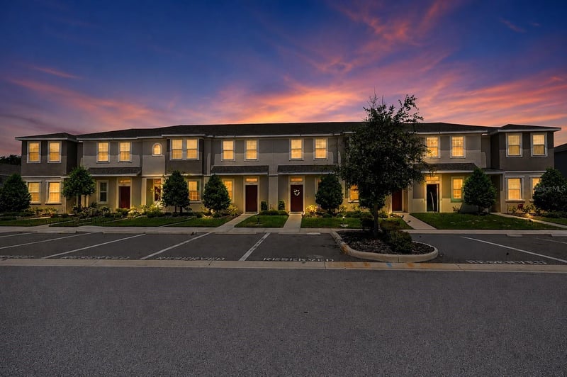 6130 Fairmont Ln, Palmetto, FL 34221