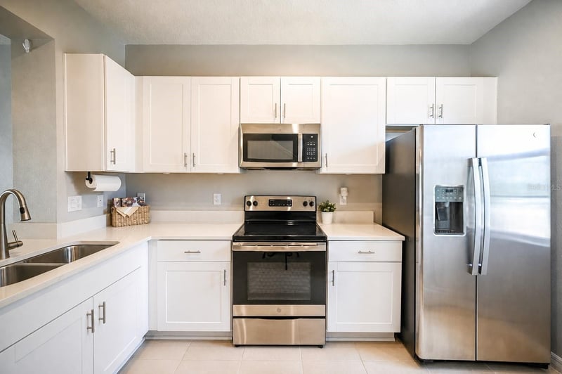 6130 Fairmont Ln, Palmetto, FL 34221