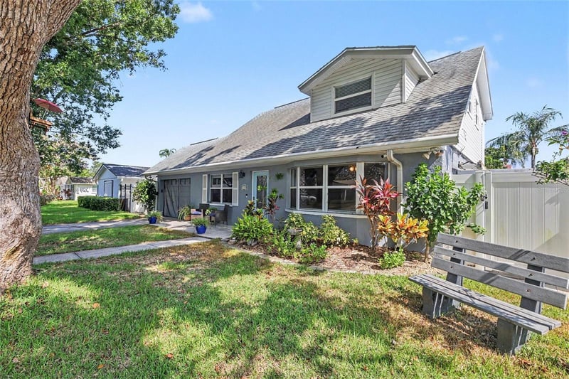 12321 82nd Ave, Seminole, FL 33772