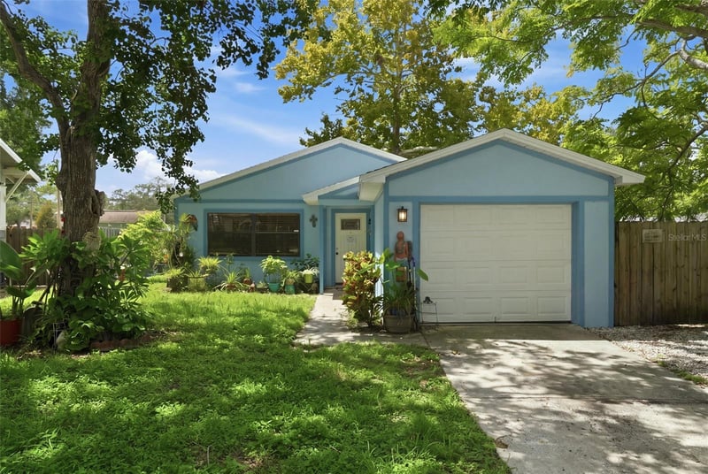 1304 E Boyer St, Tarpon Springs, FL 34689