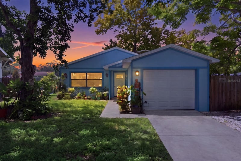 1304 E Boyer St, Tarpon Springs, FL 34689