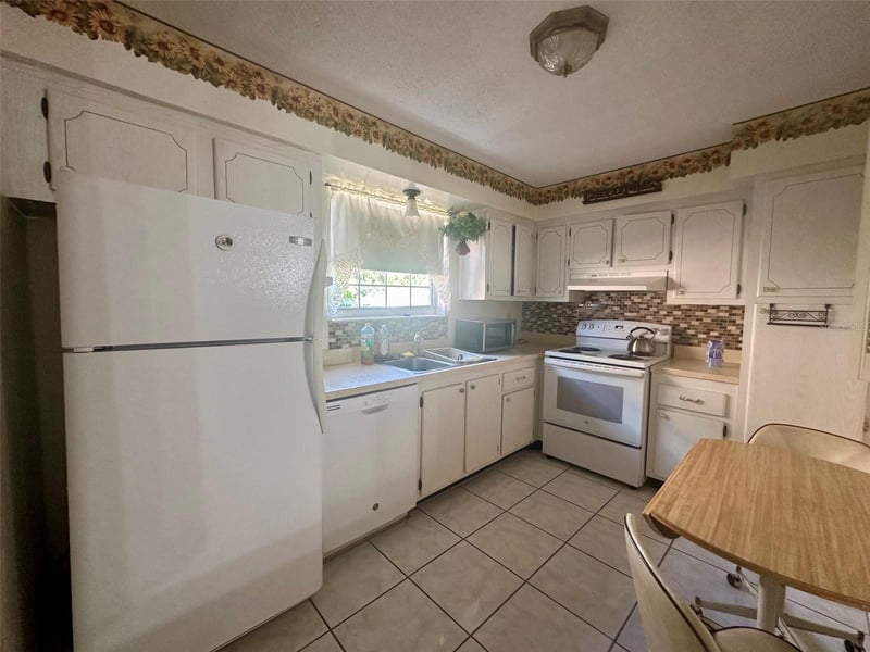 4115 34th Way S #194, St Petersburg, FL 33711