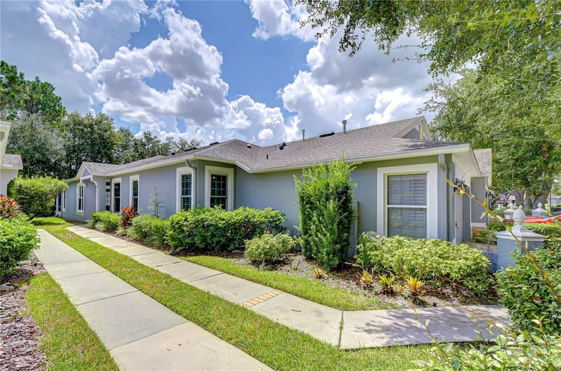 6026 Sandhill Ridge Dr, Lithia, FL 33547