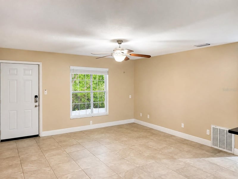 2800 E 113th Ave #213, Tampa, FL 33612