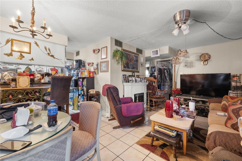 4200 37th St S, St Petersburg, FL 33711