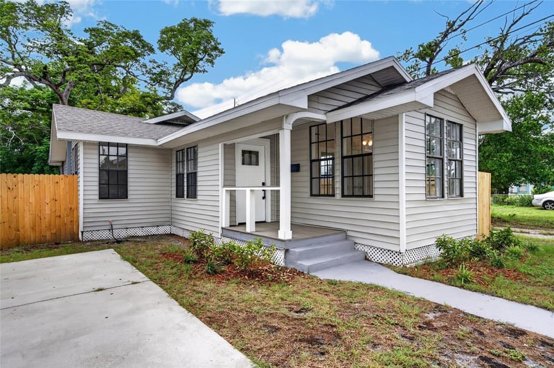 1327 35th St S, St Petersburg, FL 33711