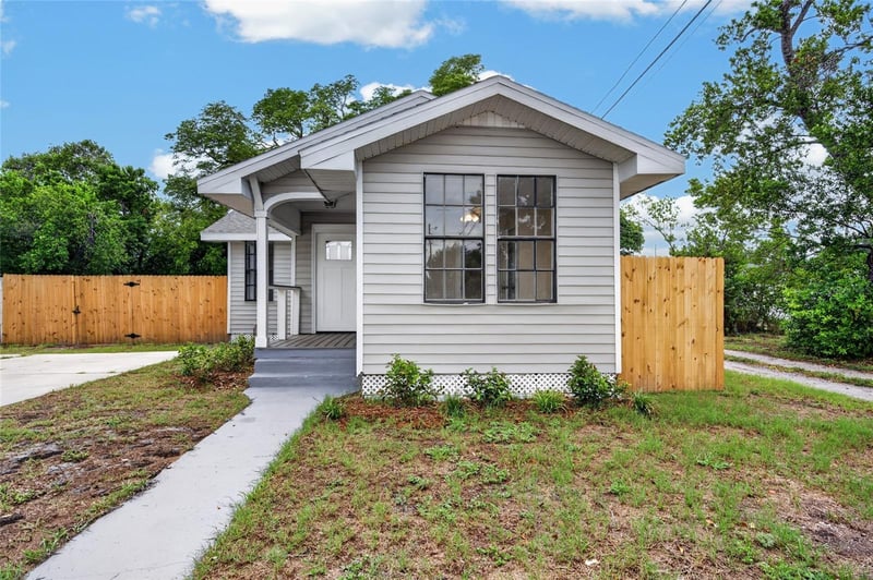 1327 35th St S, St Petersburg, FL 33711