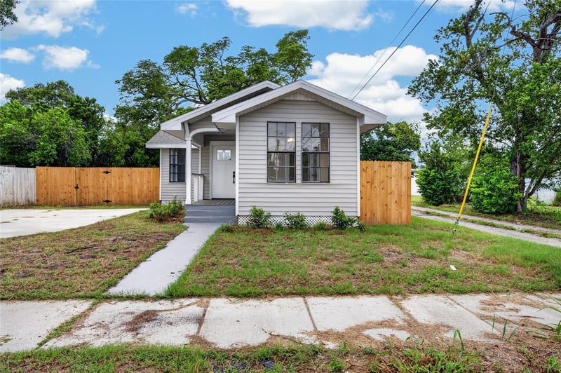 1327 35th St S, St Petersburg, FL 33711