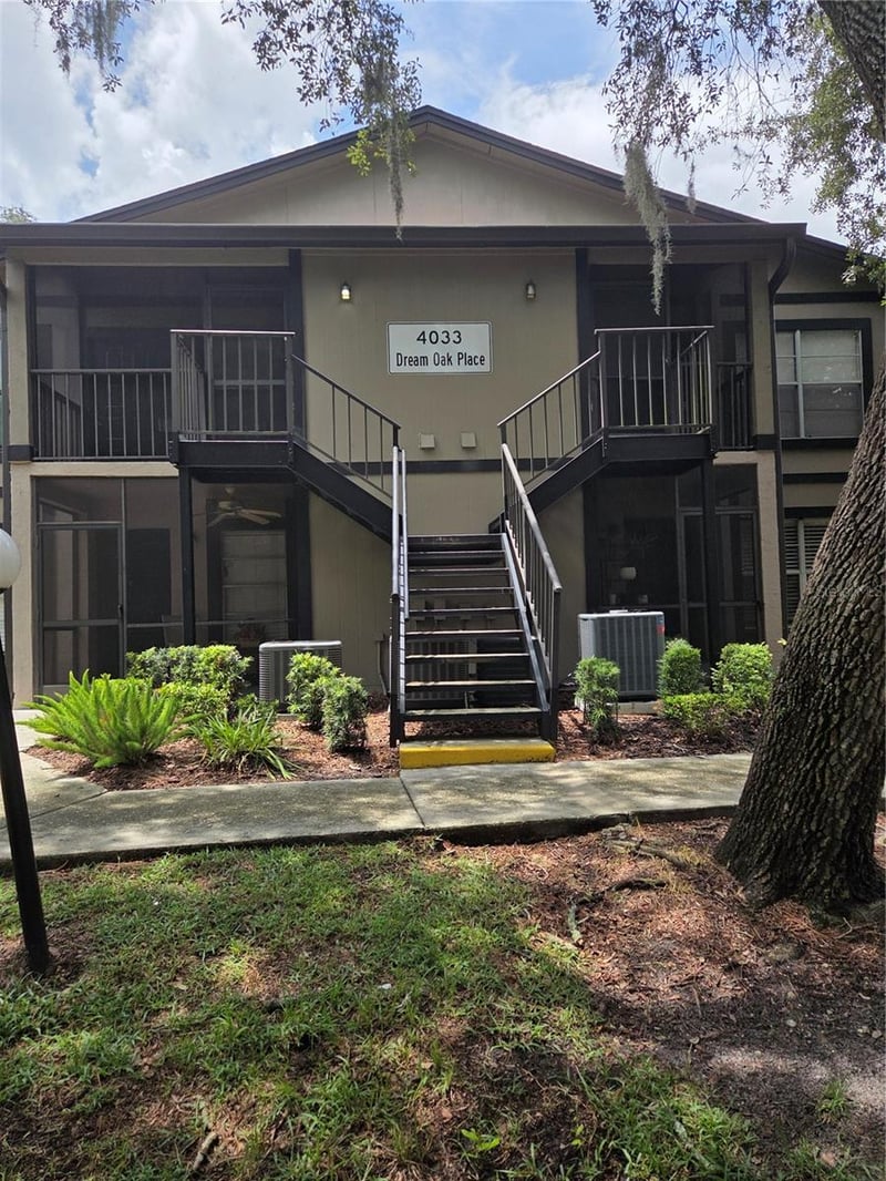 4033 Dream Oak Pl #203, Tampa, FL 33613