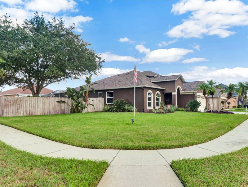 2002 Rain Dance Pl, Brandon, FL 33510