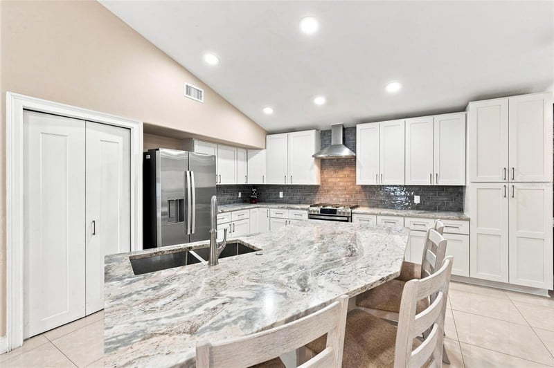 16502 Cayman Dr, Tampa, FL 33624