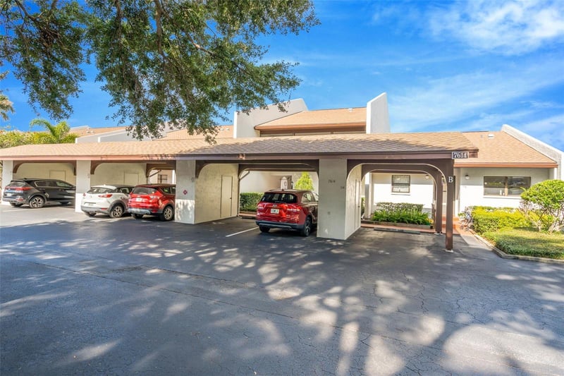 7614 Radcliffe Cir #B113, Port Richey, FL 34668