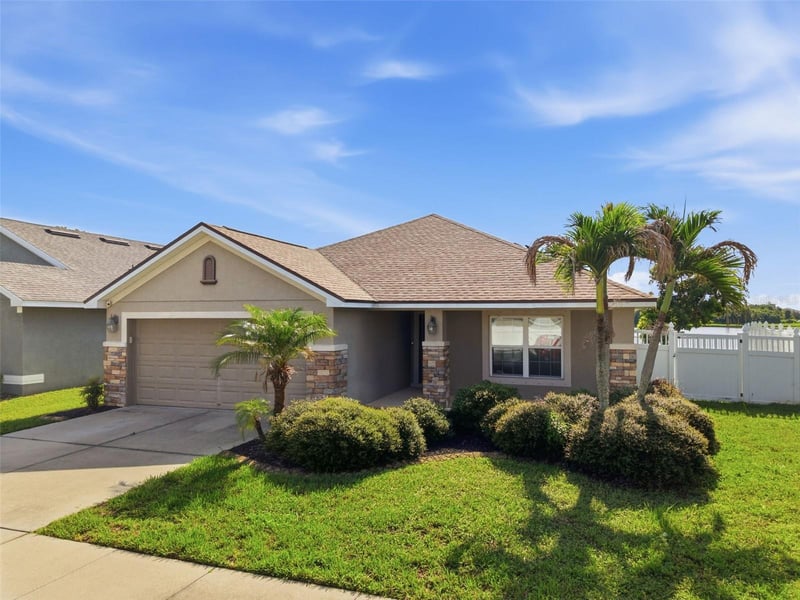 14310 Edinburgh Moor Dr, Wimauma, FL 33598