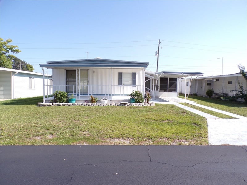 37021 Sandra Ave, Zephyrhills, FL 33542