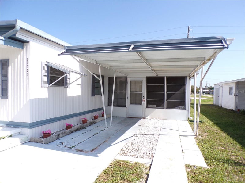 37021 Sandra Ave, Zephyrhills, FL 33542