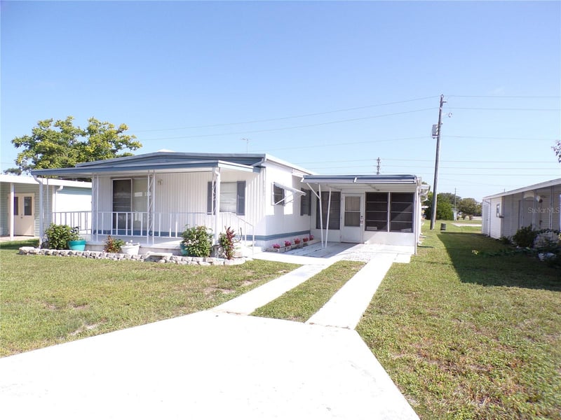 37021 Sandra Ave, Zephyrhills, FL 33542