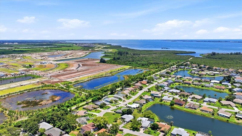 5015 86th Street Ct W, Bradenton, FL 34210