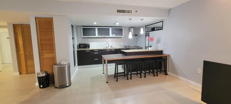 701 S Madison Ave #316, Clearwater, FL 33756