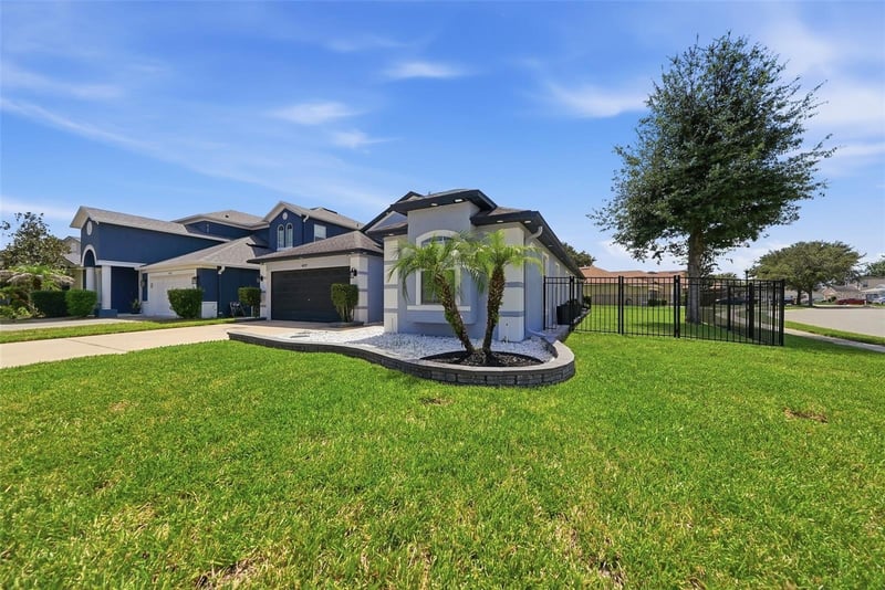 4037 Warwick Hills Dr, Wesley Chapel, FL 33543