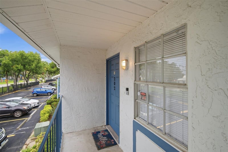 5005 Bordeaux Village Pl #202, Tampa, FL 33617
