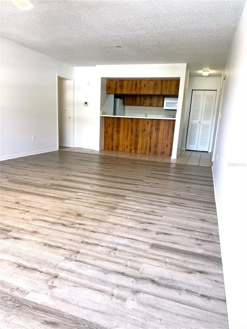 13608 S Village Dr #8203, Tampa, FL 33618