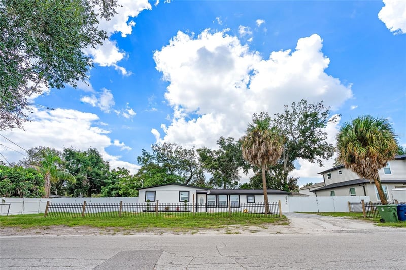 4311 E Frierson Ave, Tampa, FL 33610