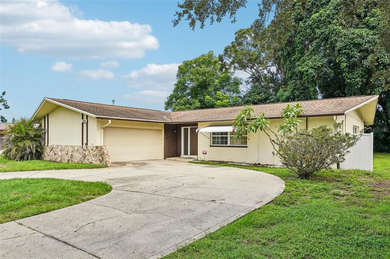 1824 Nursery Rd, Clearwater, FL 33764