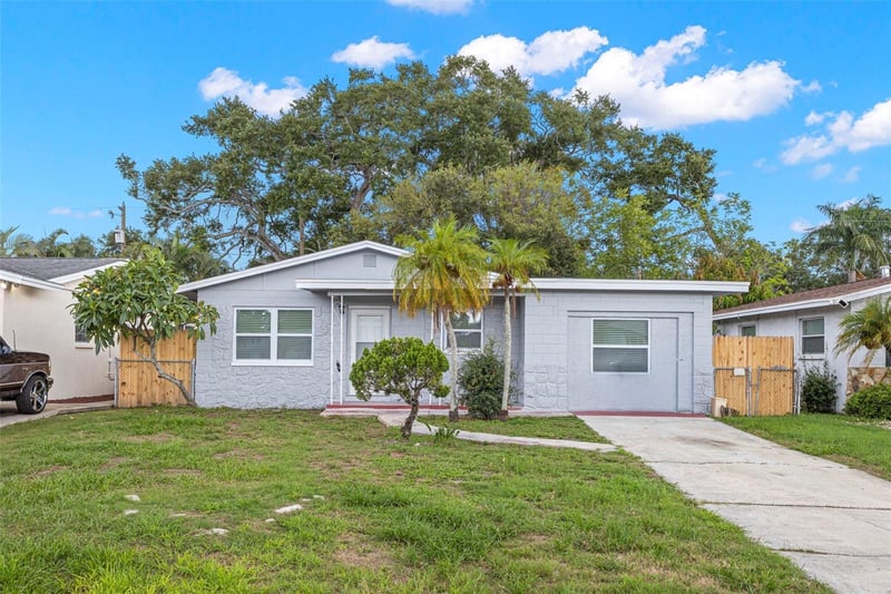 2443 26th Ave S, St Petersburg, FL 33712
