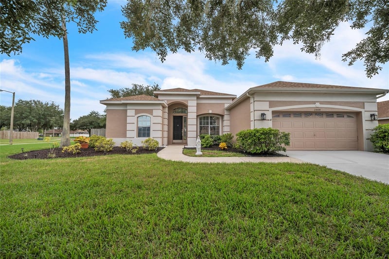 23004 Bay Cedar Dr, Land O Lakes, FL 34639