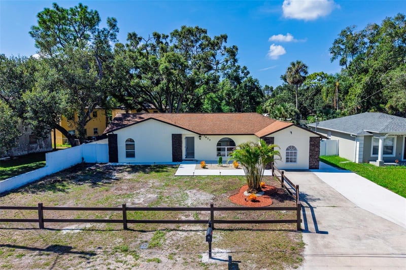 3823 E Norfolk St, Tampa, FL 33604
