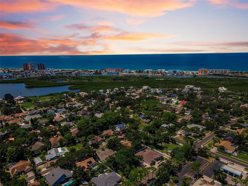 77th Ave, Seminole, FL 33776