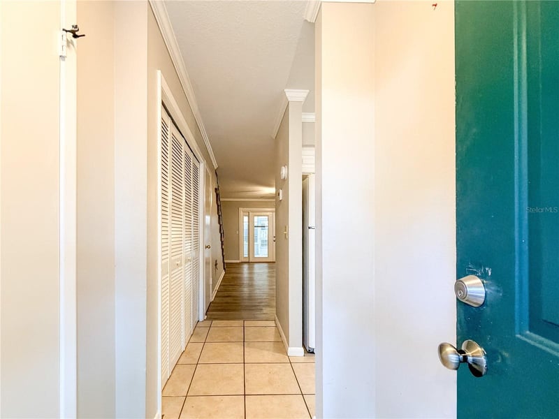 1844 Mill Run Cir, Tampa, FL 33613