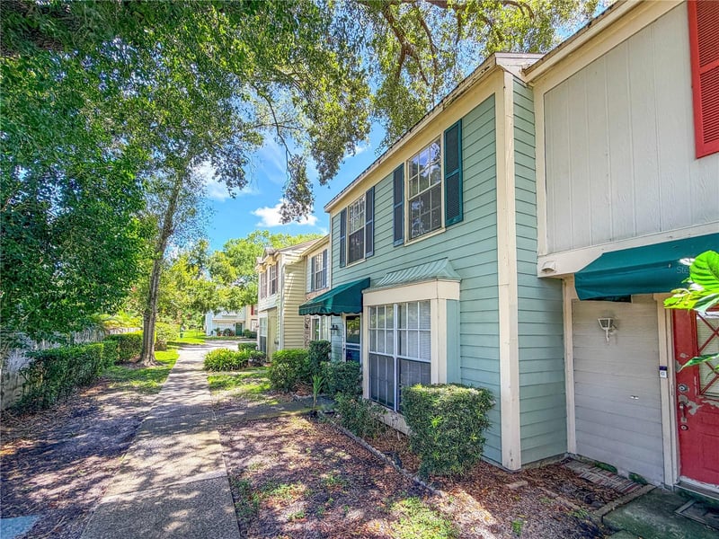 1844 Mill Run Cir, Tampa, FL 33613