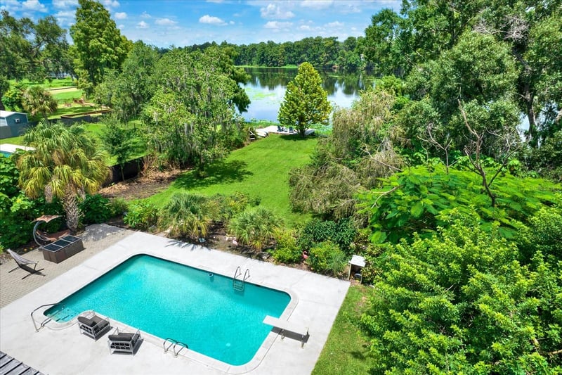 5708 Puritan Rd, Tampa, FL 33617