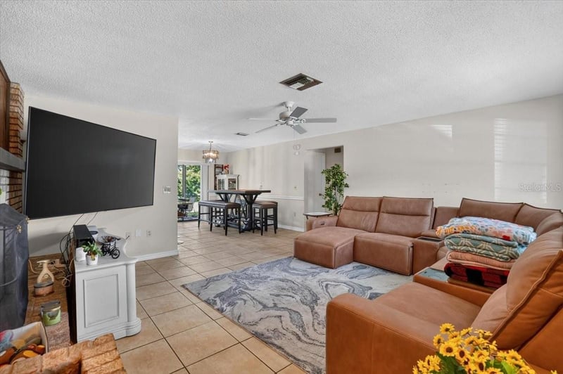 5031 Brandeis Cir S, Sarasota, FL 34243