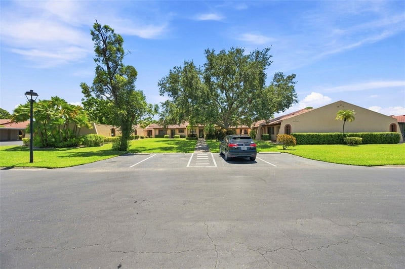 9683 86th Ave, Seminole, FL 33777