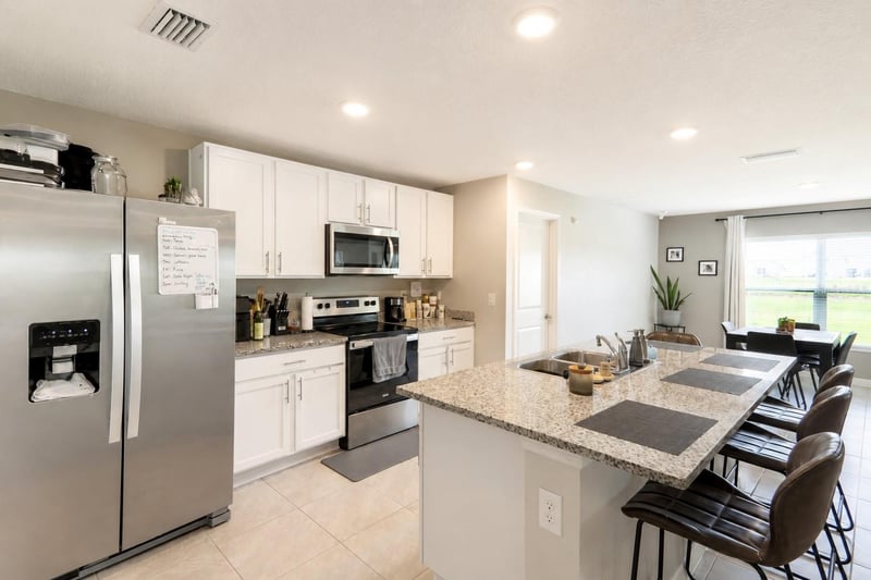 37093 Sharks Eye Ln, Zephyrhills, FL 33541