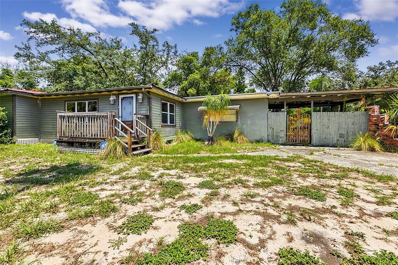 8725 N 26th St, Tampa, FL 33604