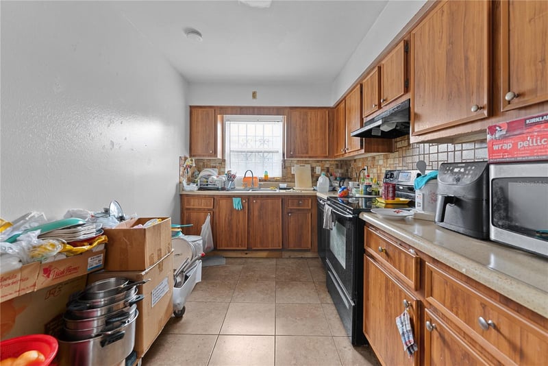 8412 N Grady Ave, Tampa, FL 33614