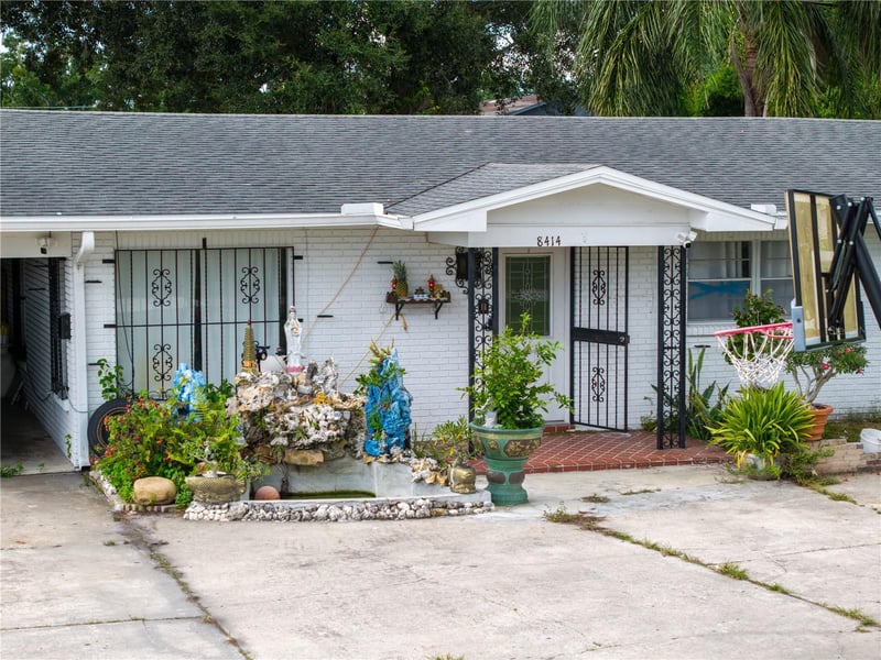 8414 N Grady Ave, Tampa, FL 33614