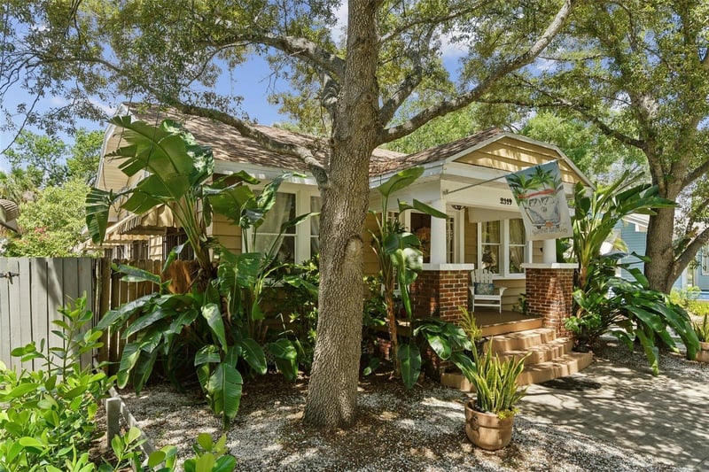 2319 W North B St, Tampa, FL 33609